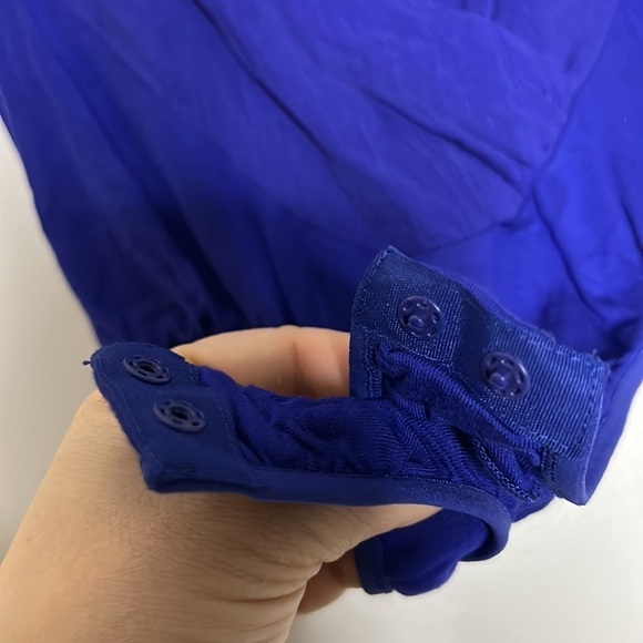 Marciano silk royal blue plunging V-neck woman’s bodysuit size small - Picture 2 of 6